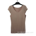 Top de mujer con cuello en V en color liso